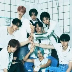 Stray Kids