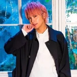 手越祐也
